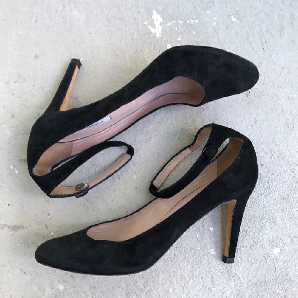 Carven   suede heels